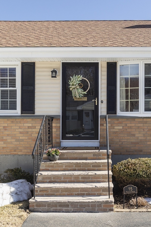 15 Francis Road Salem, MA 01970 - Photo 32 of 36
