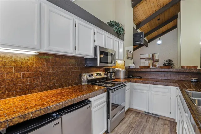 $169,000 | 3701 Colonial Drive, Unit 23, Modesto, CA 95356