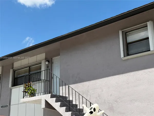 $2,300 | 13331 Southwest 17th Lane, Unit 47, Miami, FL 33175
