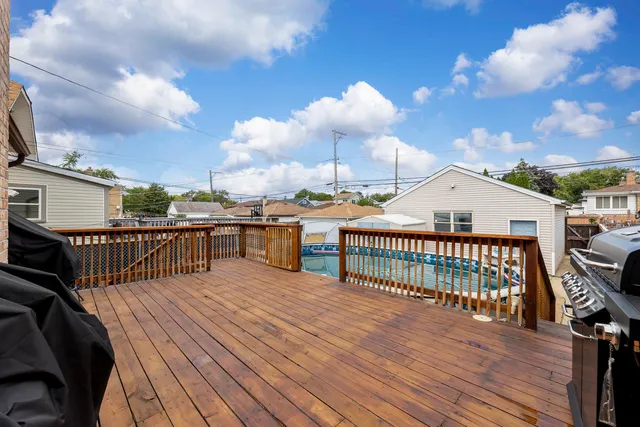 $443,000 | 7408 West Addison Street, Chicago, IL 60634