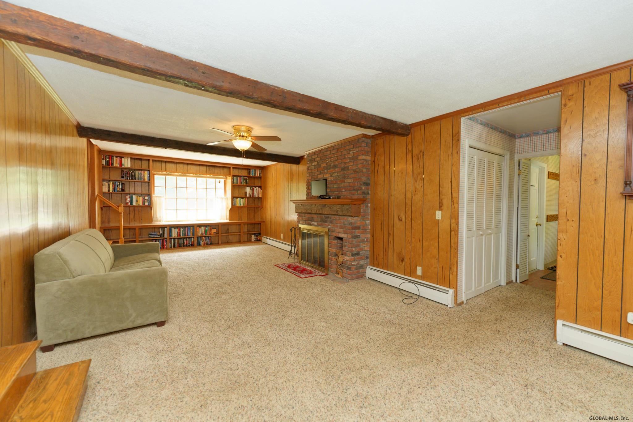 1346 Hawthorn Road Niskayuna, NY 12309 - Photo 11 of 60 Photo 11