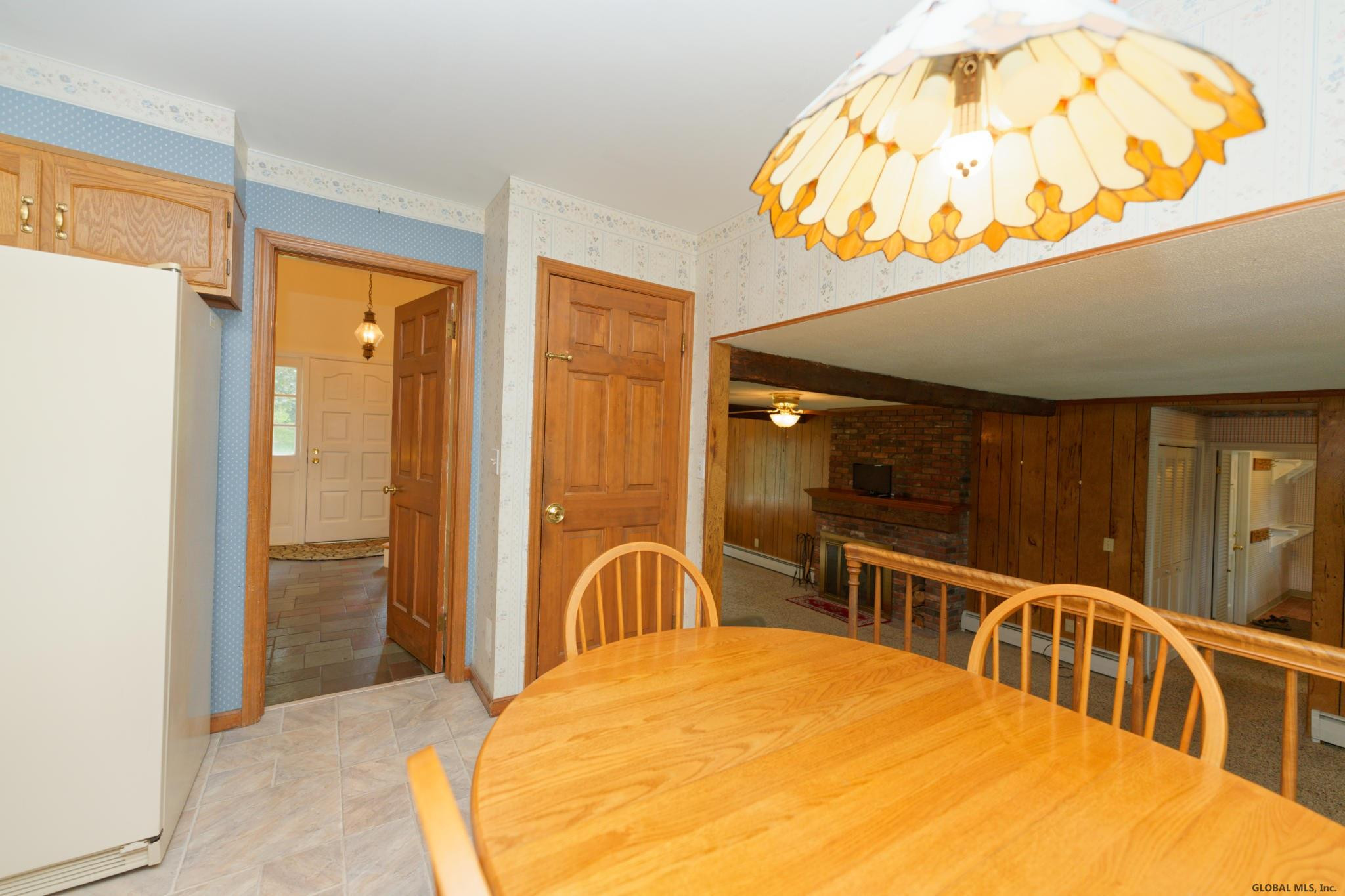 1346 Hawthorn Road Niskayuna, NY 12309 - Photo 14 of 60 Photo 14
