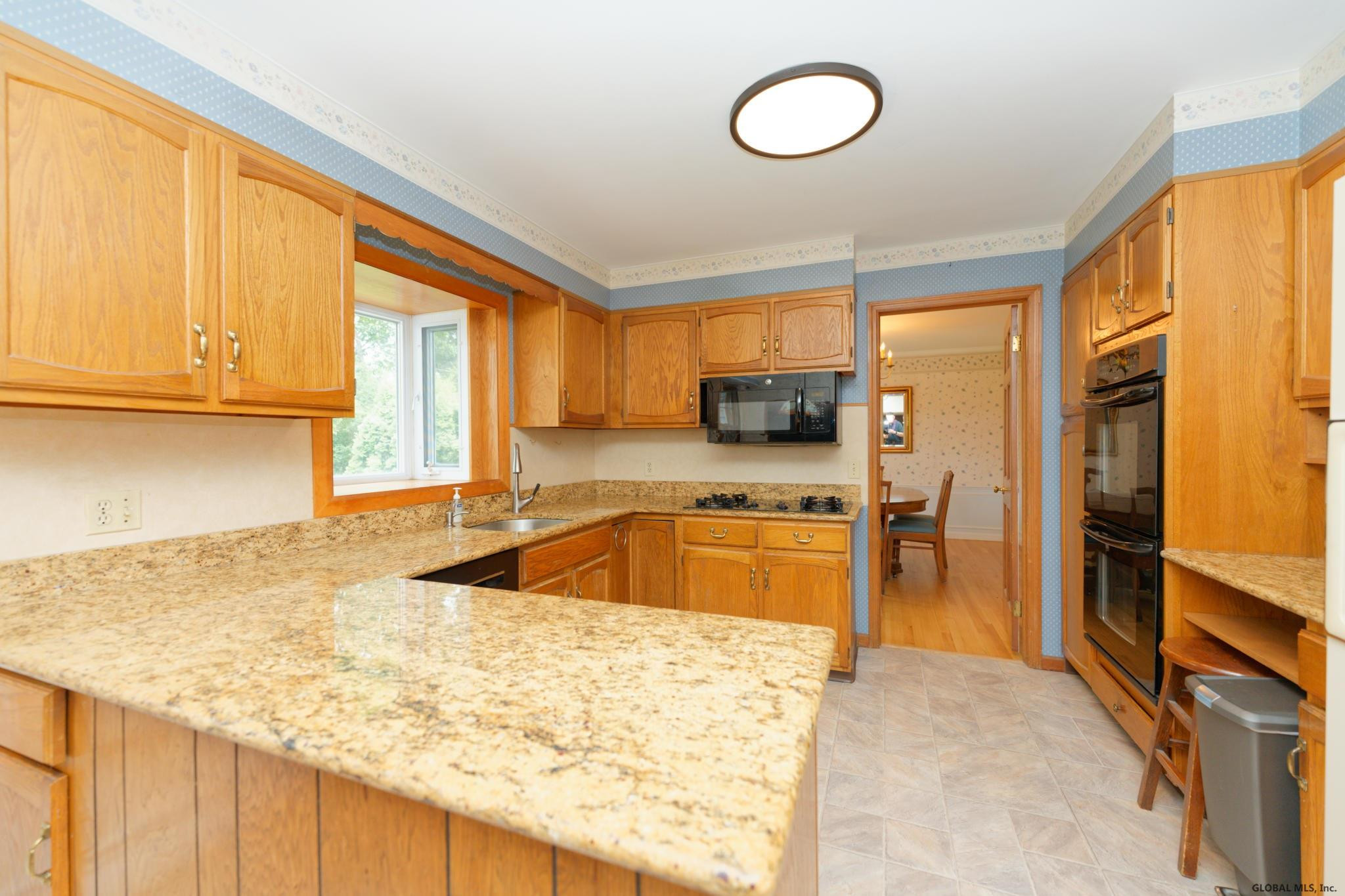 1346 Hawthorn Road Niskayuna, NY 12309 - Photo 15 of 60 Photo 15