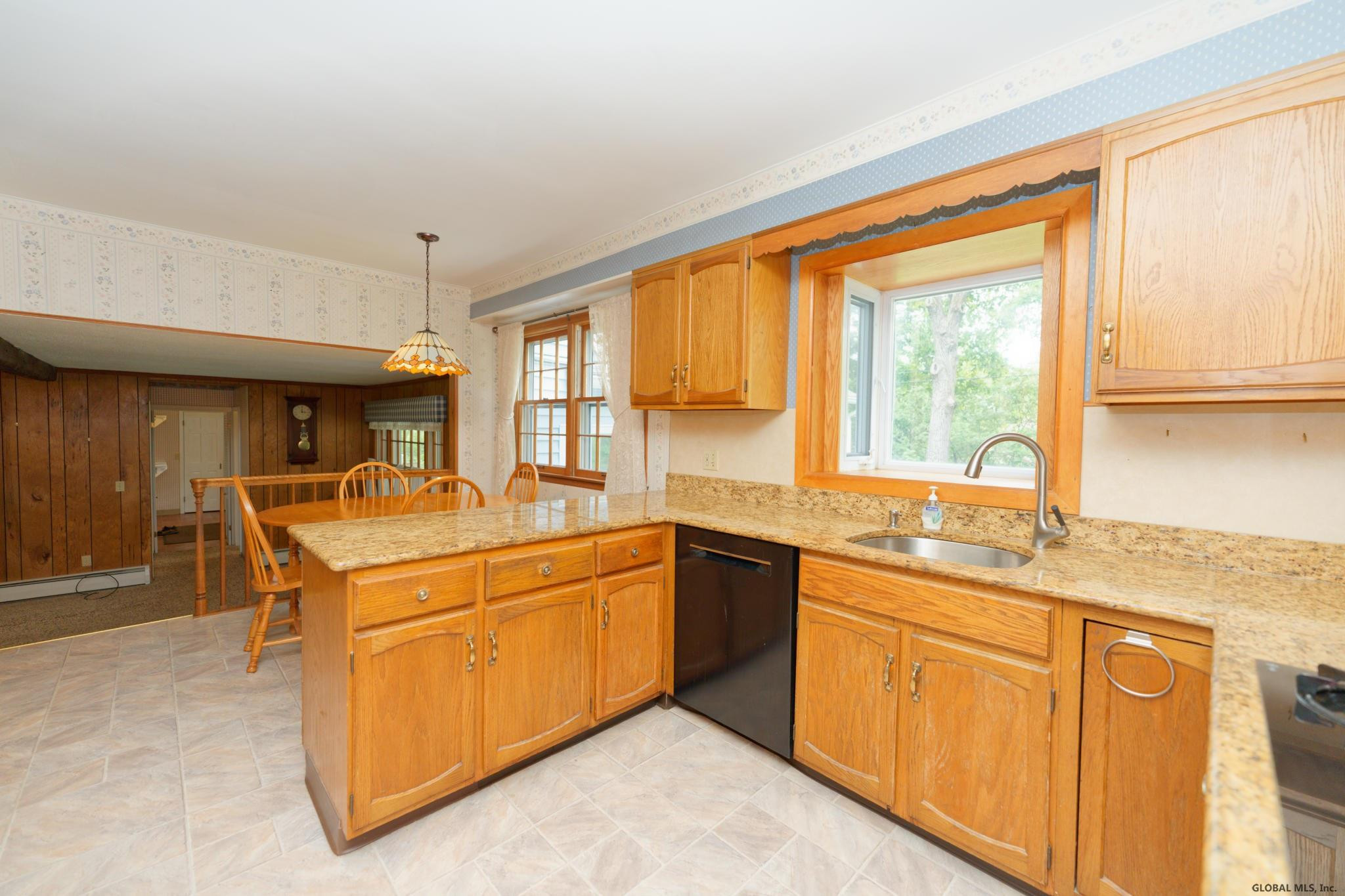 1346 Hawthorn Road Niskayuna, NY 12309 - Photo 17 of 60 Photo 17