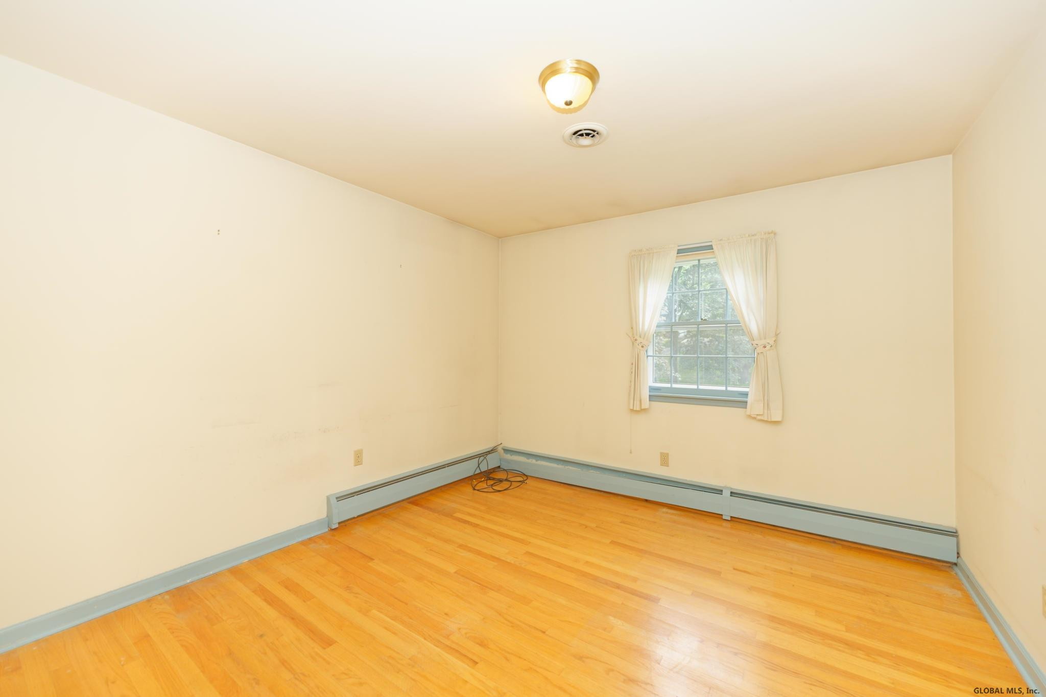 1346 Hawthorn Road Niskayuna, NY 12309 - Photo 34 of 60 Photo 34