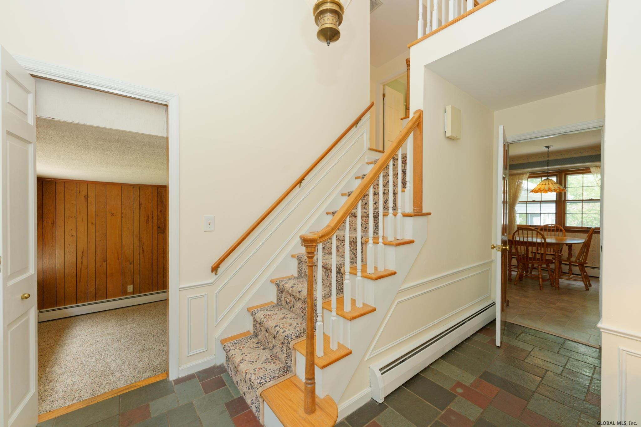 1346 Hawthorn Road Niskayuna, NY 12309 - Photo 4 of 60 Photo 4