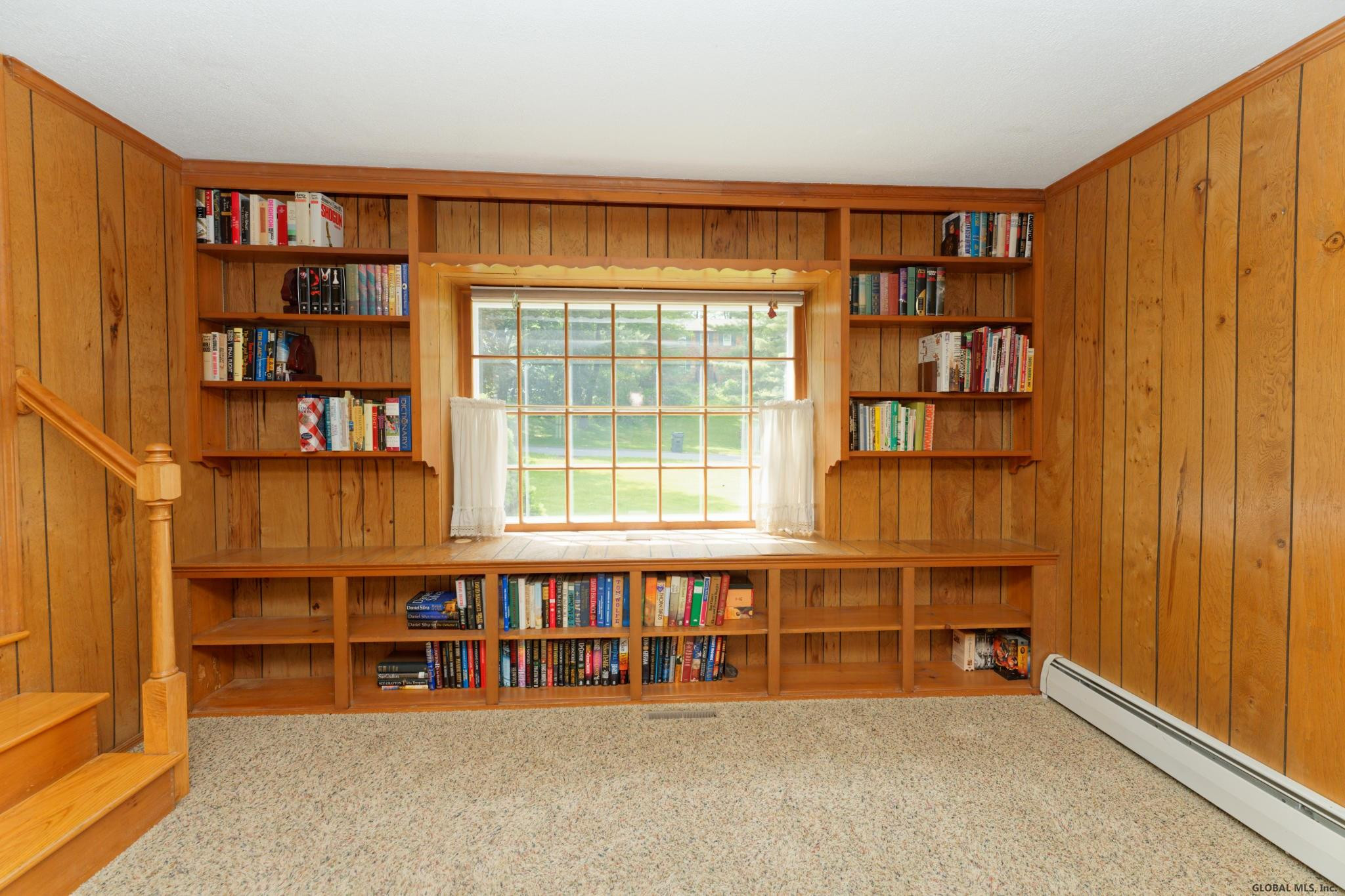 1346 Hawthorn Road Niskayuna, NY 12309 - Photo 7 of 60 Photo 7