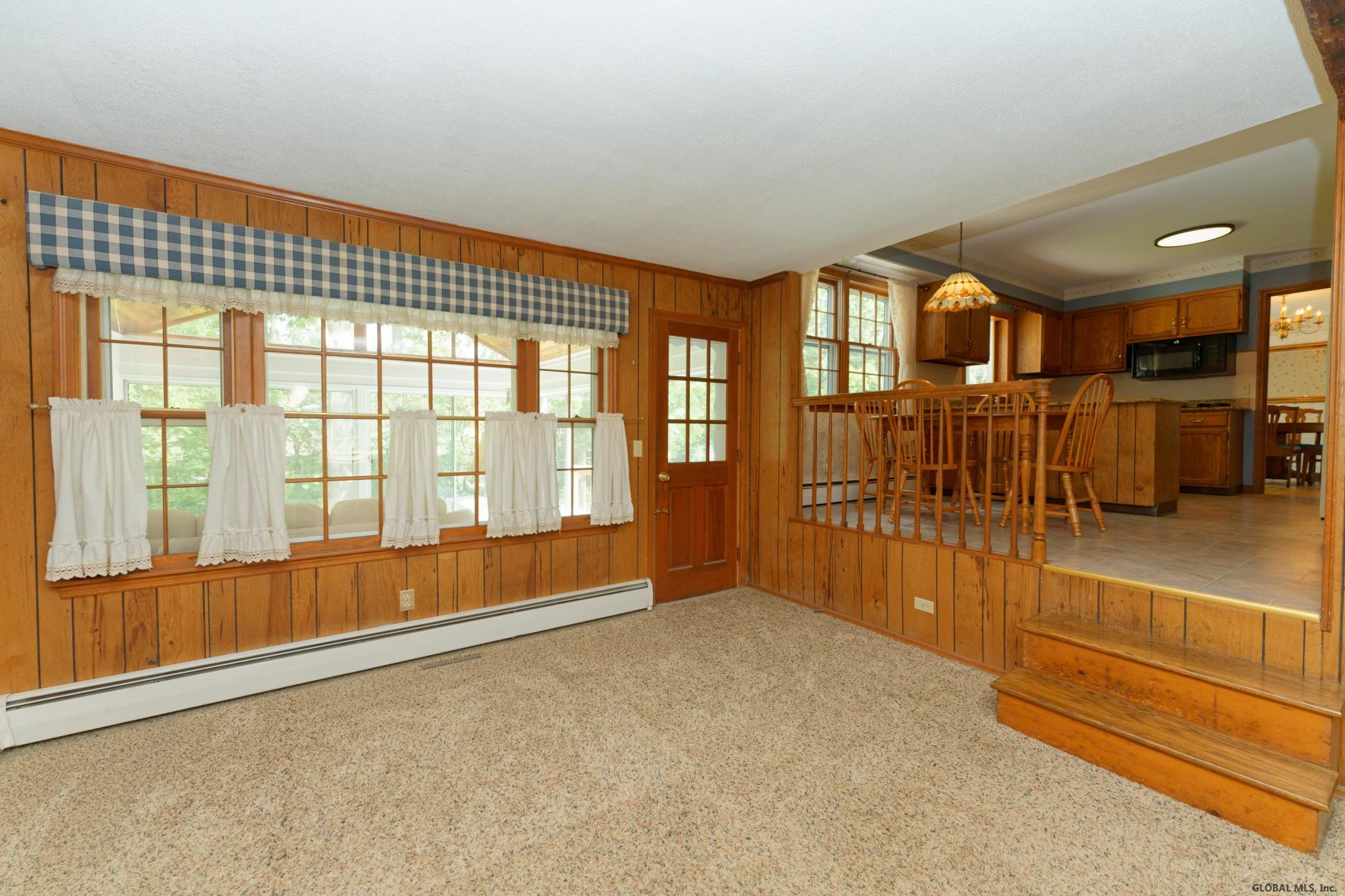 1346 Hawthorn Road Niskayuna, NY 12309 - Photo 9 of 60 Photo 9