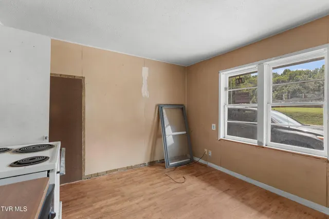 $190,000 | 6563 East Andrew Johnson Highway, Whitesburg, TN 37891