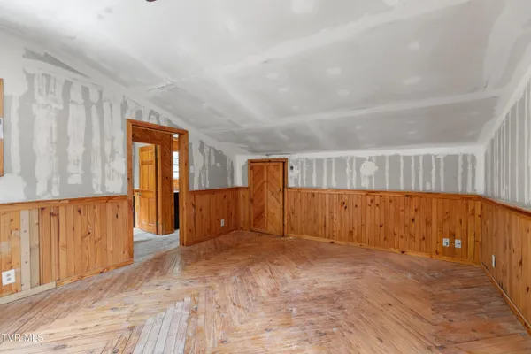 $165,000 | 6563 East Andrew Johnson Highway, Whitesburg, TN 37891