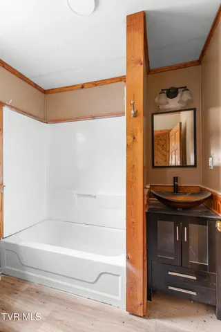 $190,000 | 6563 East Andrew Johnson Highway, Whitesburg, TN 37891