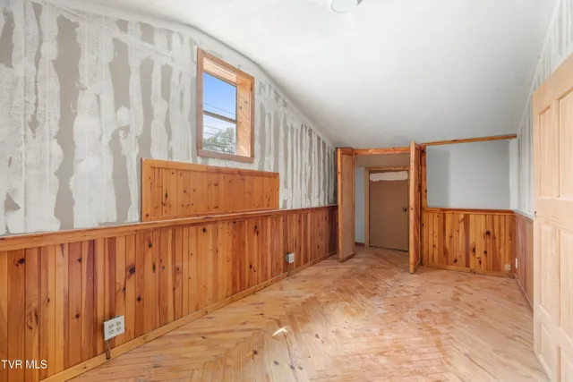 $190,000 | 6563 East Andrew Johnson Highway, Whitesburg, TN 37891