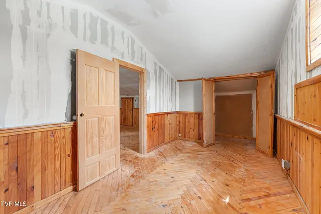 $190,000 | 6563 East Andrew Johnson Highway, Whitesburg, TN 37891