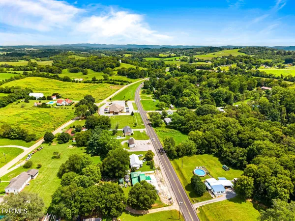 $165,000 | 6563 East Andrew Johnson Highway, Whitesburg, TN 37891