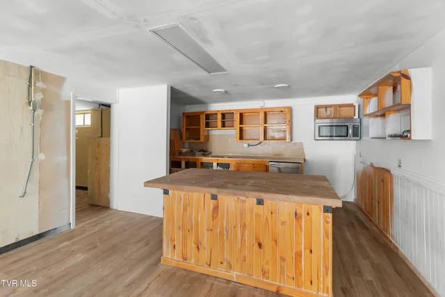 $190,000 | 6563 East Andrew Johnson Highway, Whitesburg, TN 37891