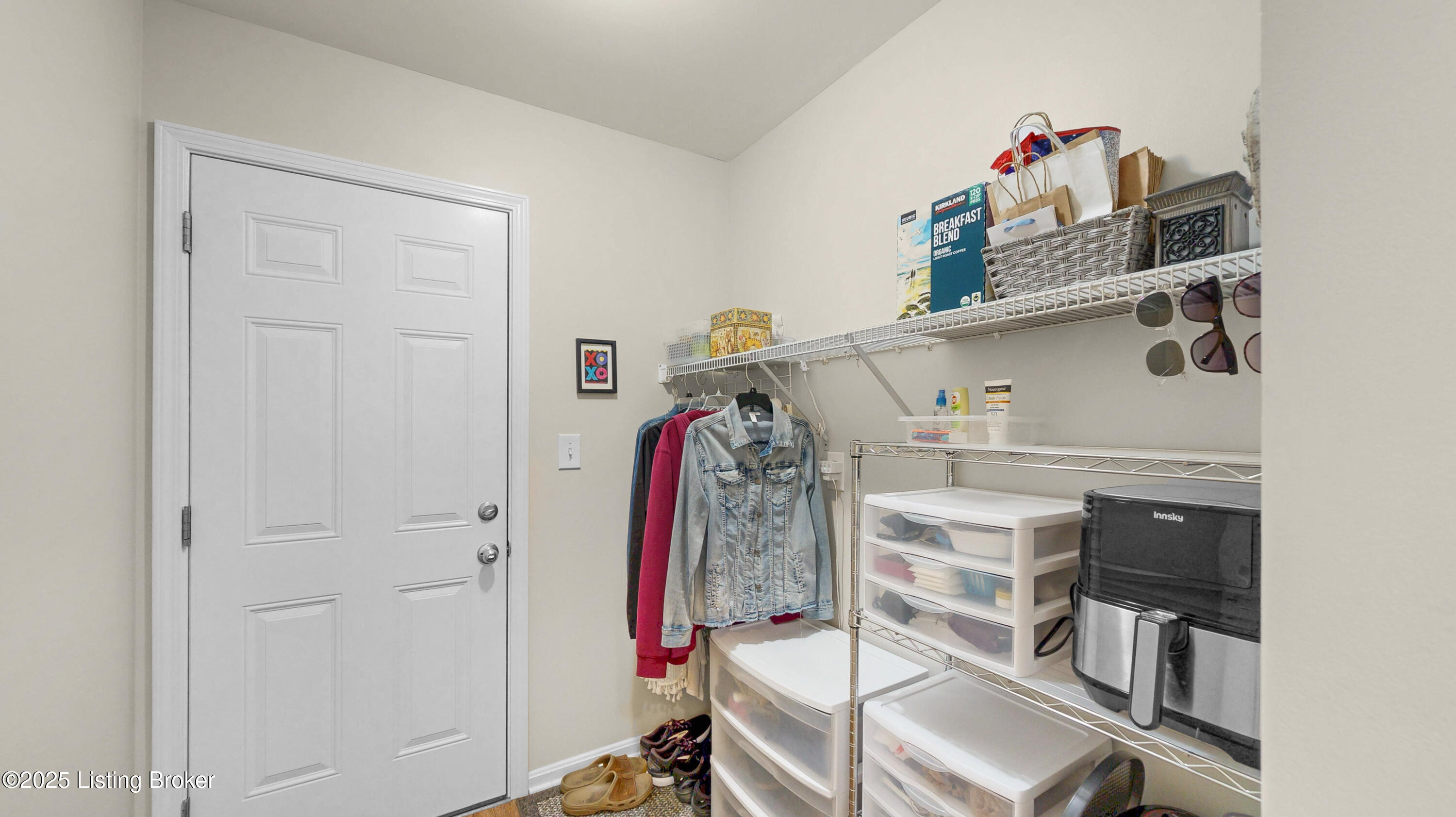 6710 Obryan Road Louisville, KY 40291 - Photo 28 of 38 6710 Obryan Road-28