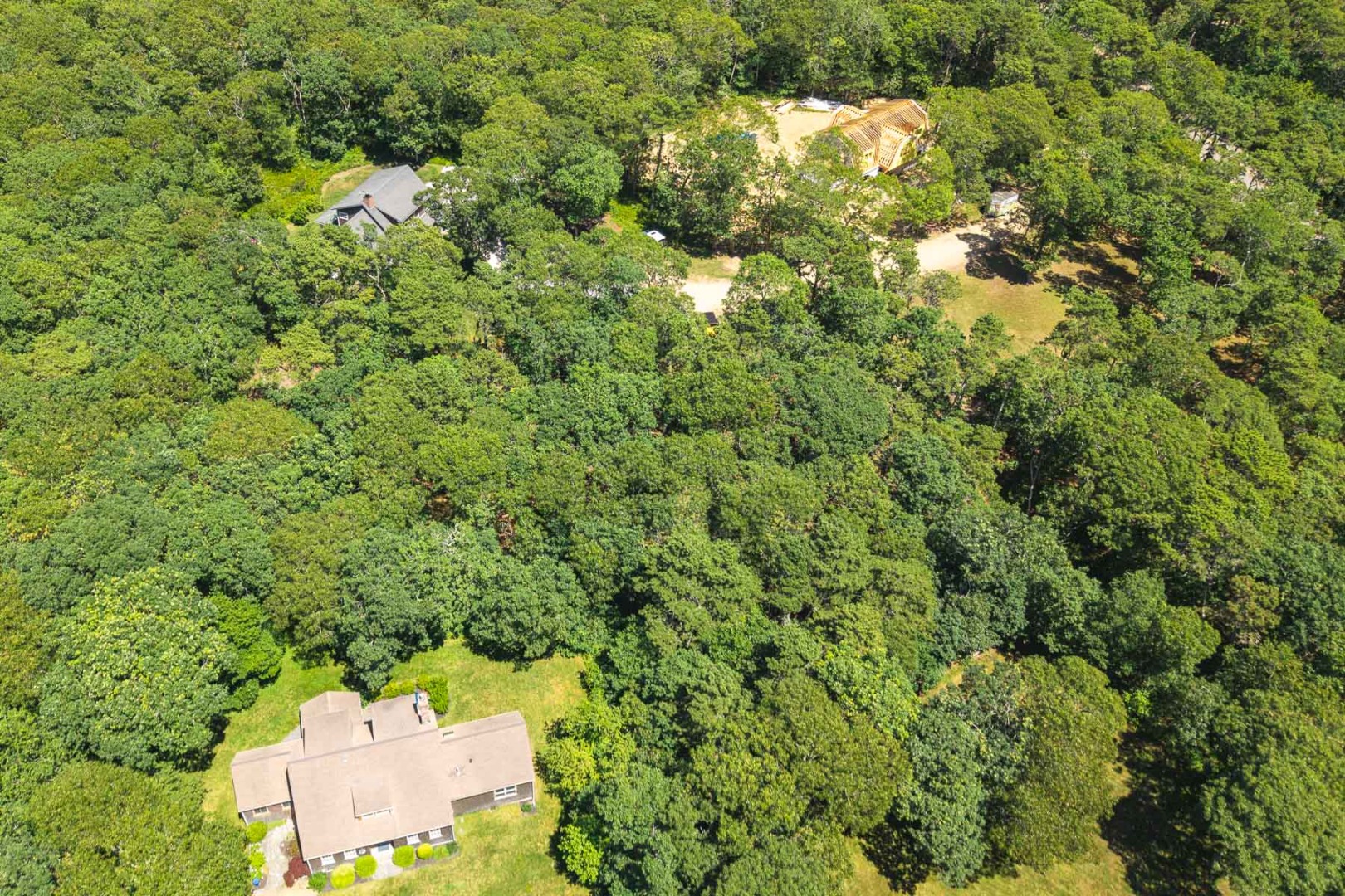 4 Wilsons Lane Edgartown, MA 02539 - Photo 6 of 17 an aerial view of a house with a yard