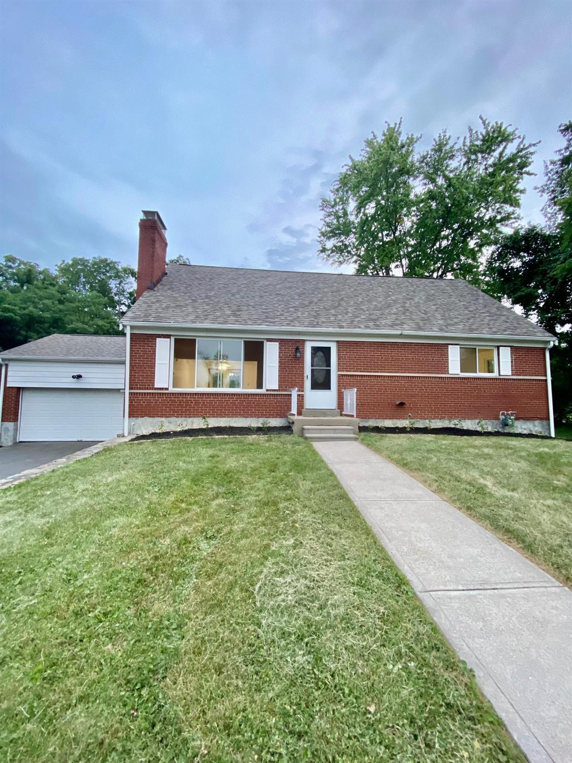 3343 Compton Road Cincinnati, OH 45251 - Photo 1 of 32