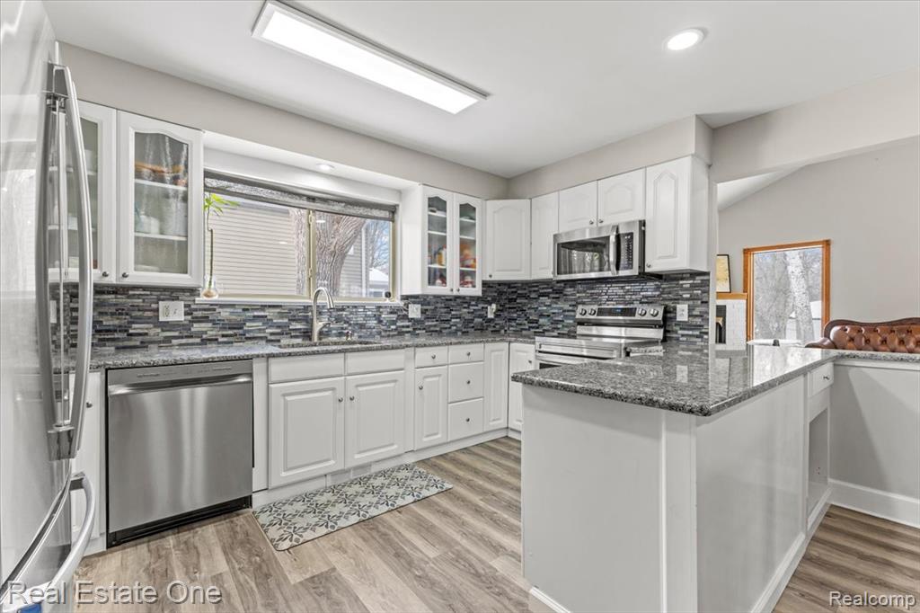 2931 Wisconsin Road Troy, MI 48083 - Photo 36 of 49