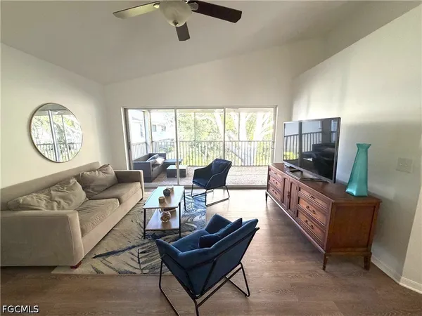$2,300 | 3740 Fieldstone Boulevard, Unit 104, Naples, FL 34109
