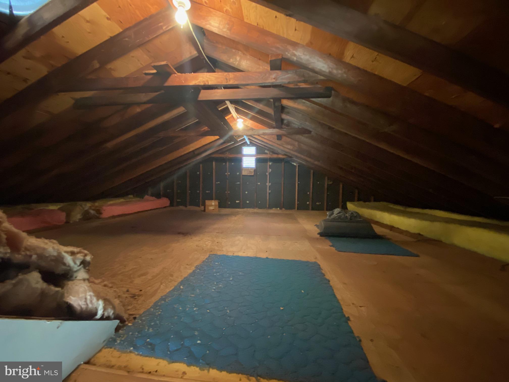 123 Cornwall Drive Chalfont, PA 18914 - Photo 20 of 37 a view of a backyard of the house