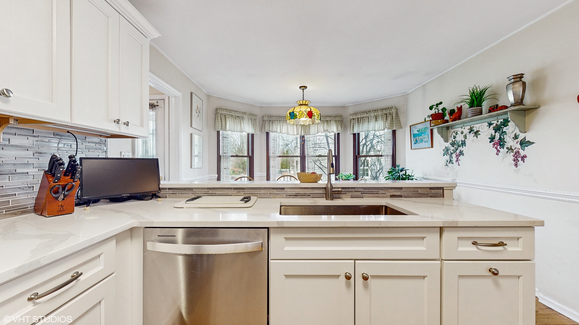 4672 Providence Road Gurnee, IL 60031 - Photo 14 of 42 Gallery Image 14