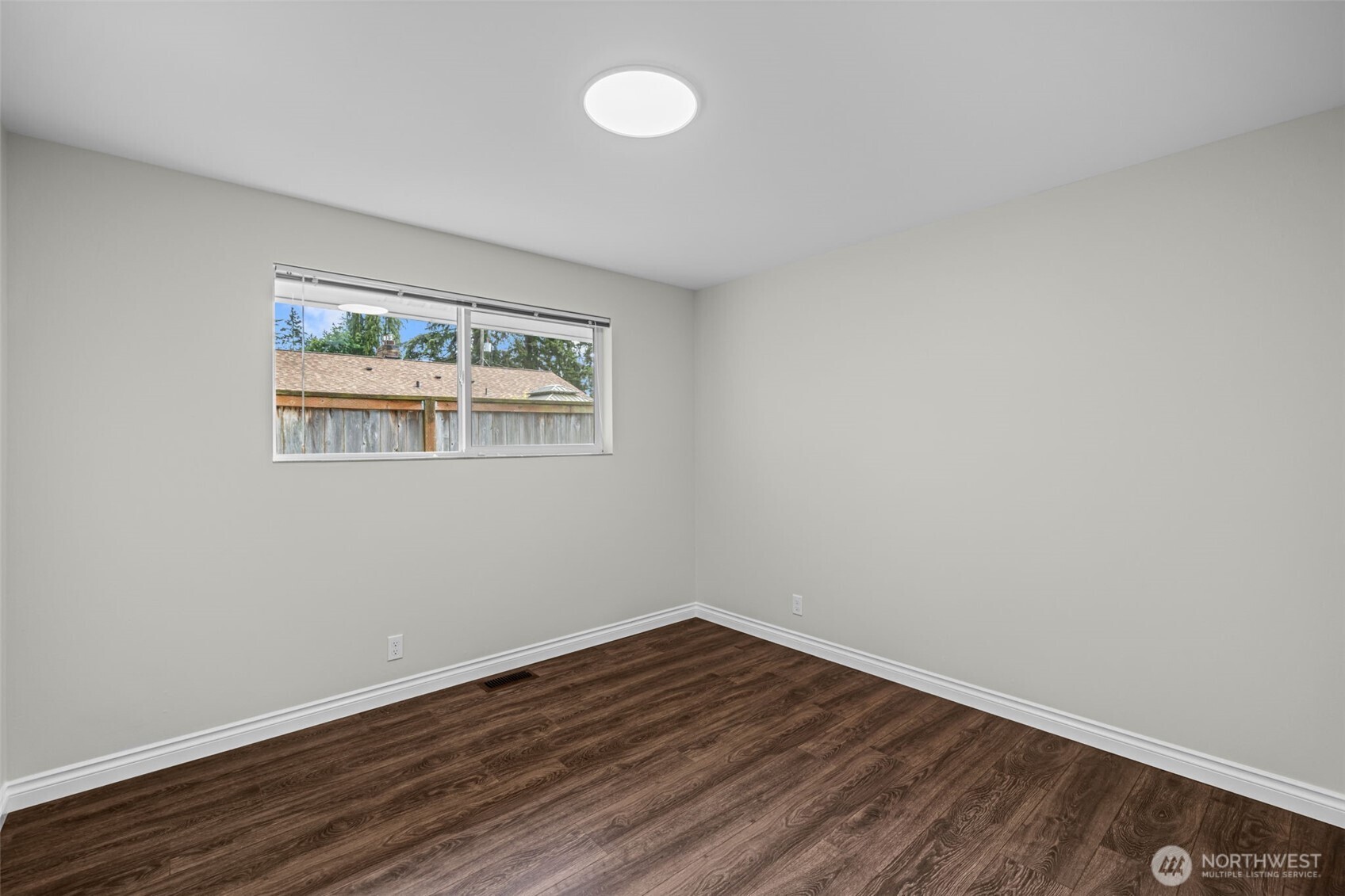2157 North 122nd Street Seattle, WA 98133 - Photo 23 of 31