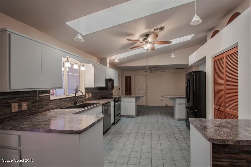 212 3rd Avenue Melbourne Beach, FL 32951 - Photo 4 of 8 05