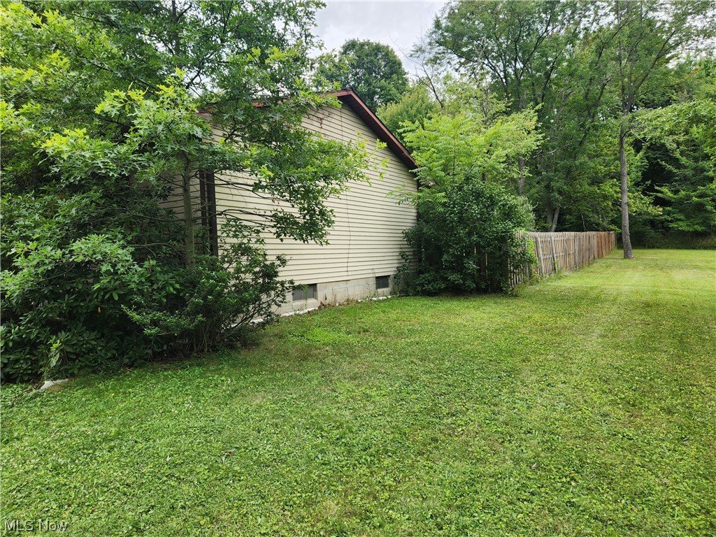 746 Cunningham Road Salem, OH 44460 - Photo 3 of 21 South side of house
