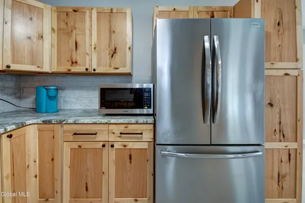 $425,000 | 179 Steadwell Road, Amsterdam, NY 12010