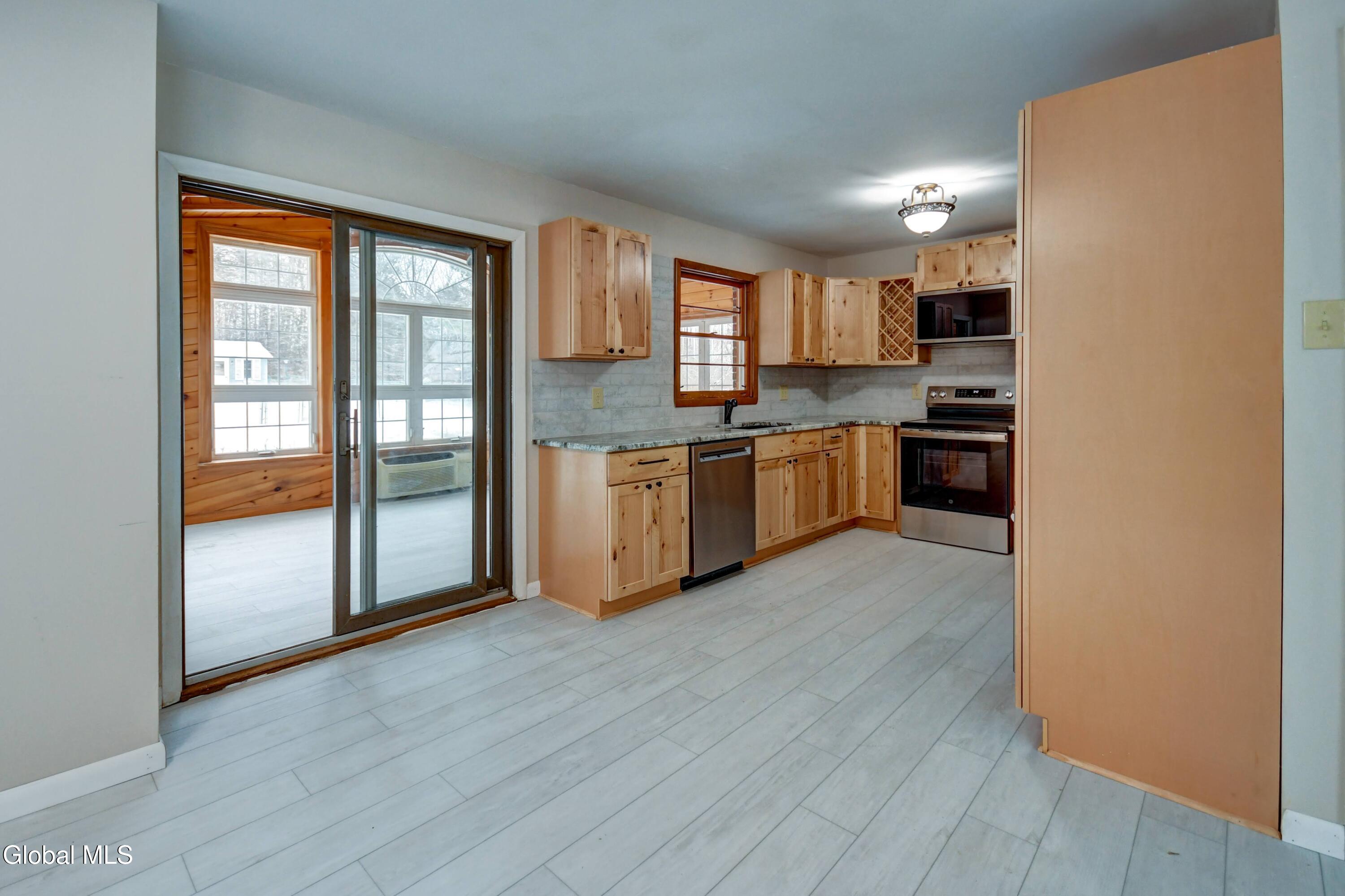179 Steadwell Road Amsterdam, NY 12010 - Photo 26 of 84 179 Steadwell Rd-100