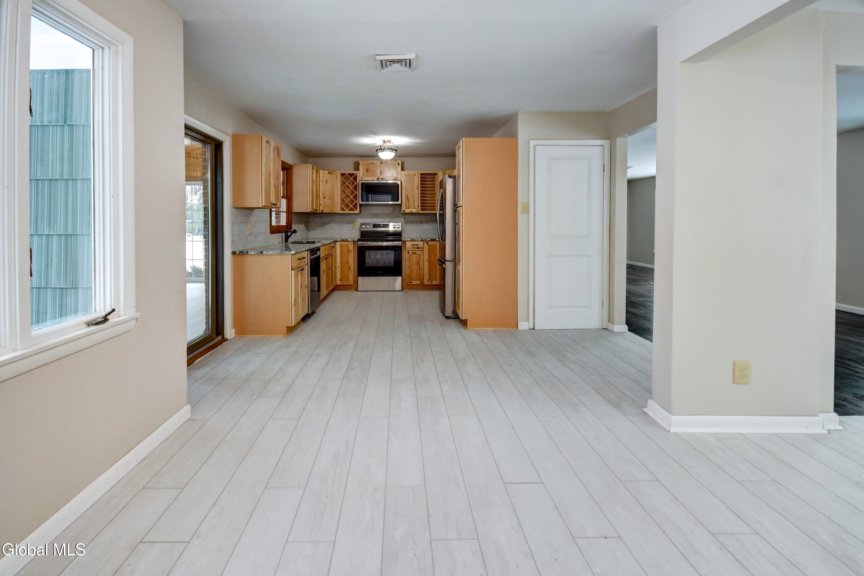 179 Steadwell Road Amsterdam, NY 12010 - Photo 27 of 84 179 Steadwell Rd-94