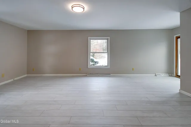 $475,000 | 179 Steadwell Road, Amsterdam, NY 12010