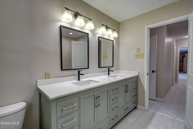 $475,000 | 179 Steadwell Road, Amsterdam, NY 12010