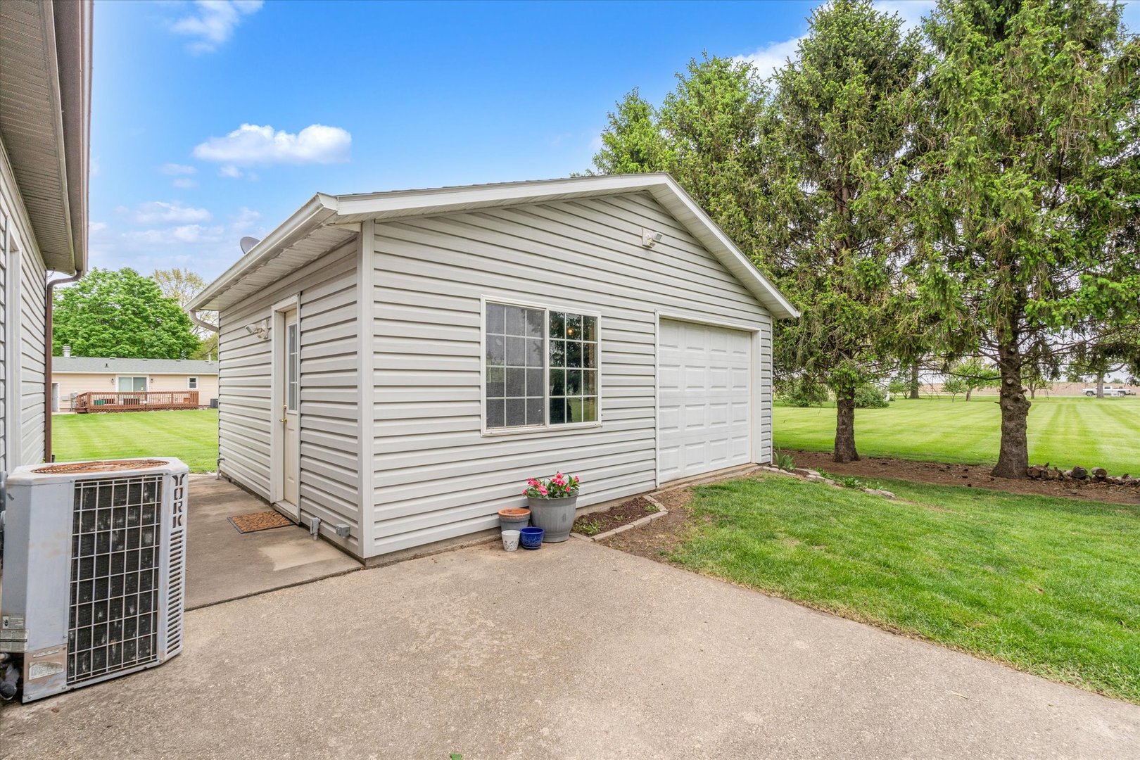 107 4th Street Calamus, IA 52729 - Photo 12 of 41