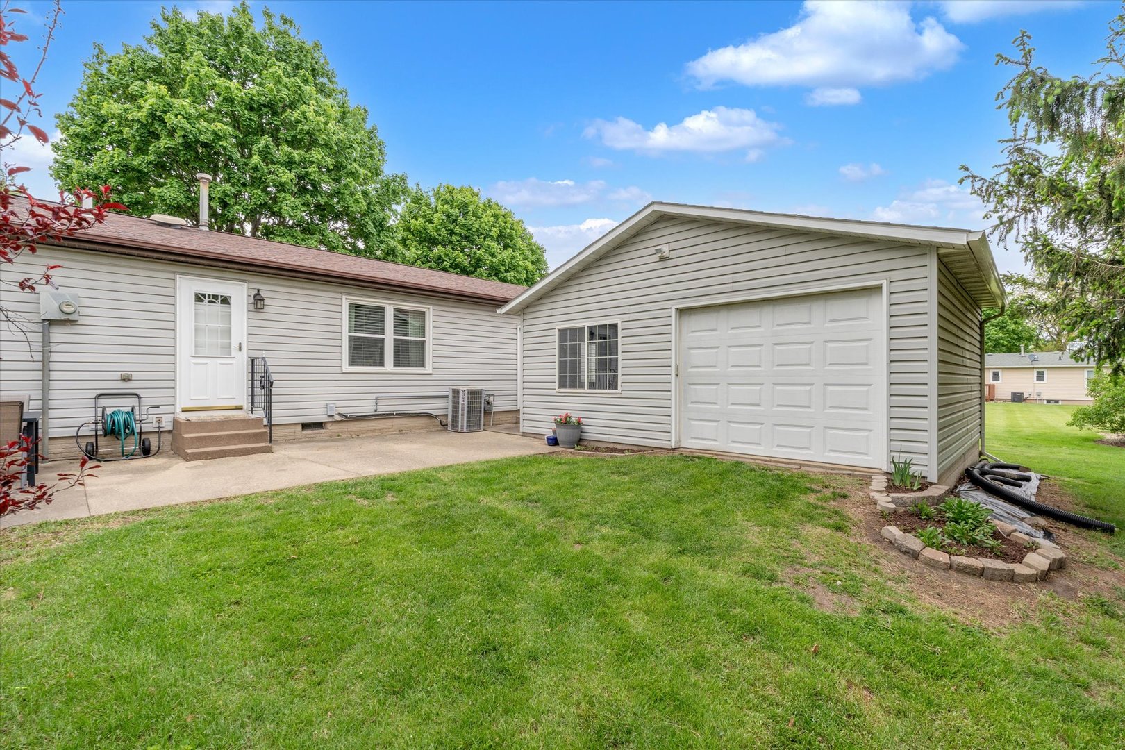 107 4th Street Calamus, IA 52729 - Photo 13 of 41