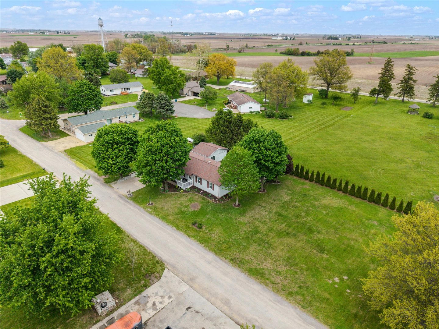 107 4th Street Calamus, IA 52729 - Photo 14 of 41