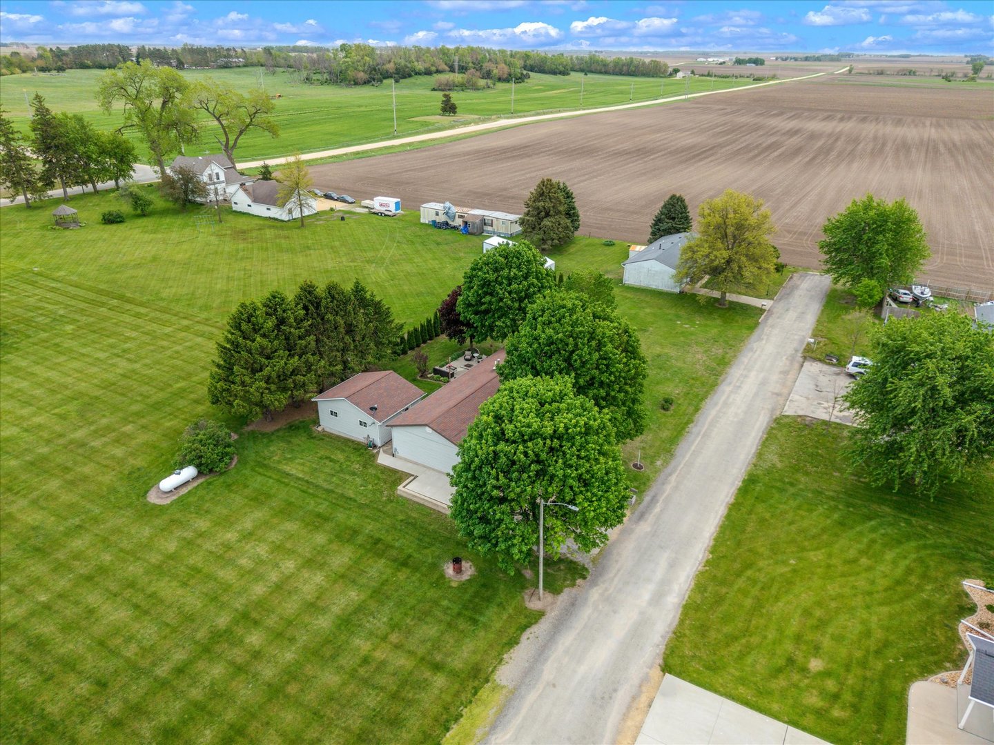107 4th Street Calamus, IA 52729 - Photo 16 of 41
