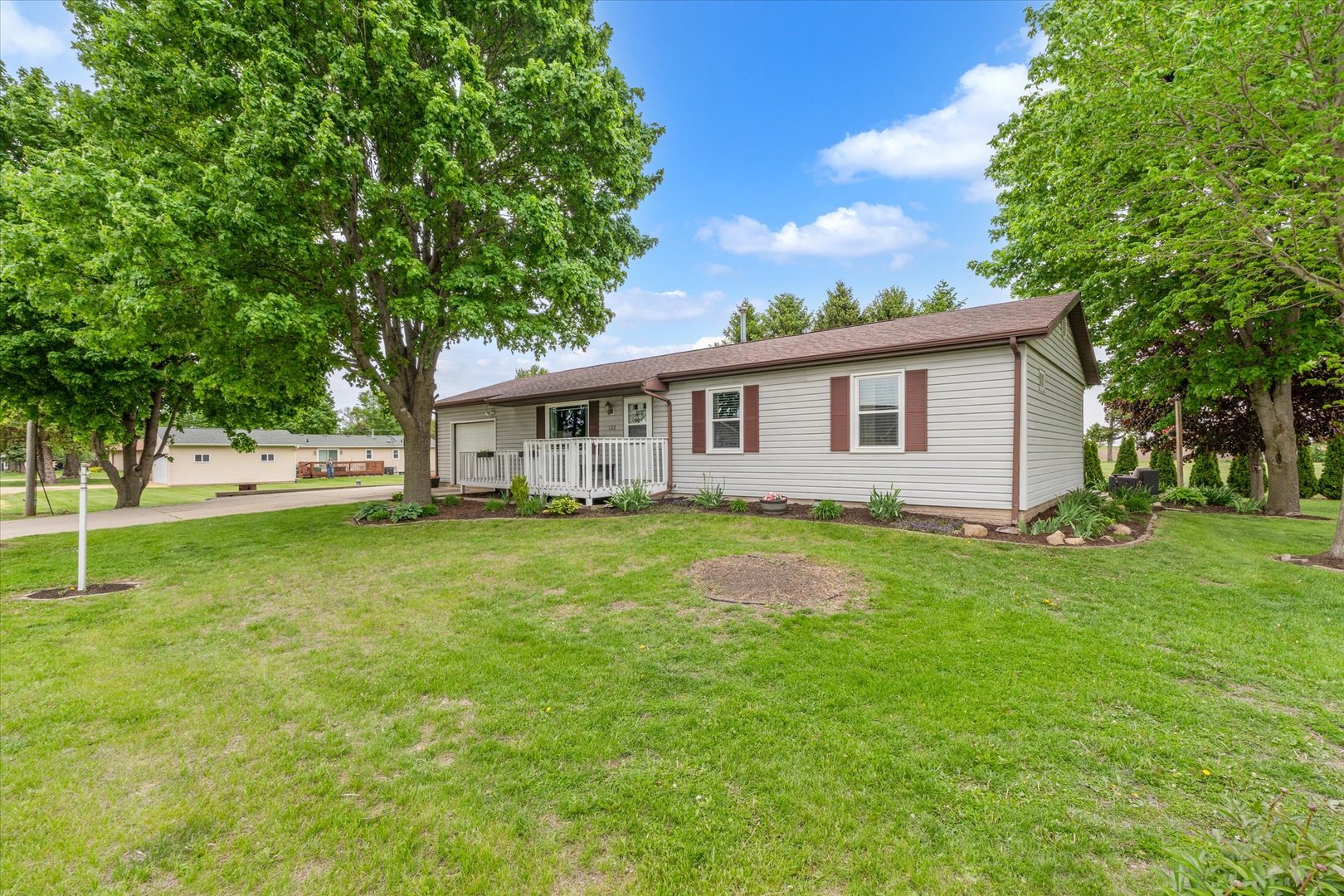 107 4th Street Calamus, IA 52729 - Photo 4 of 41