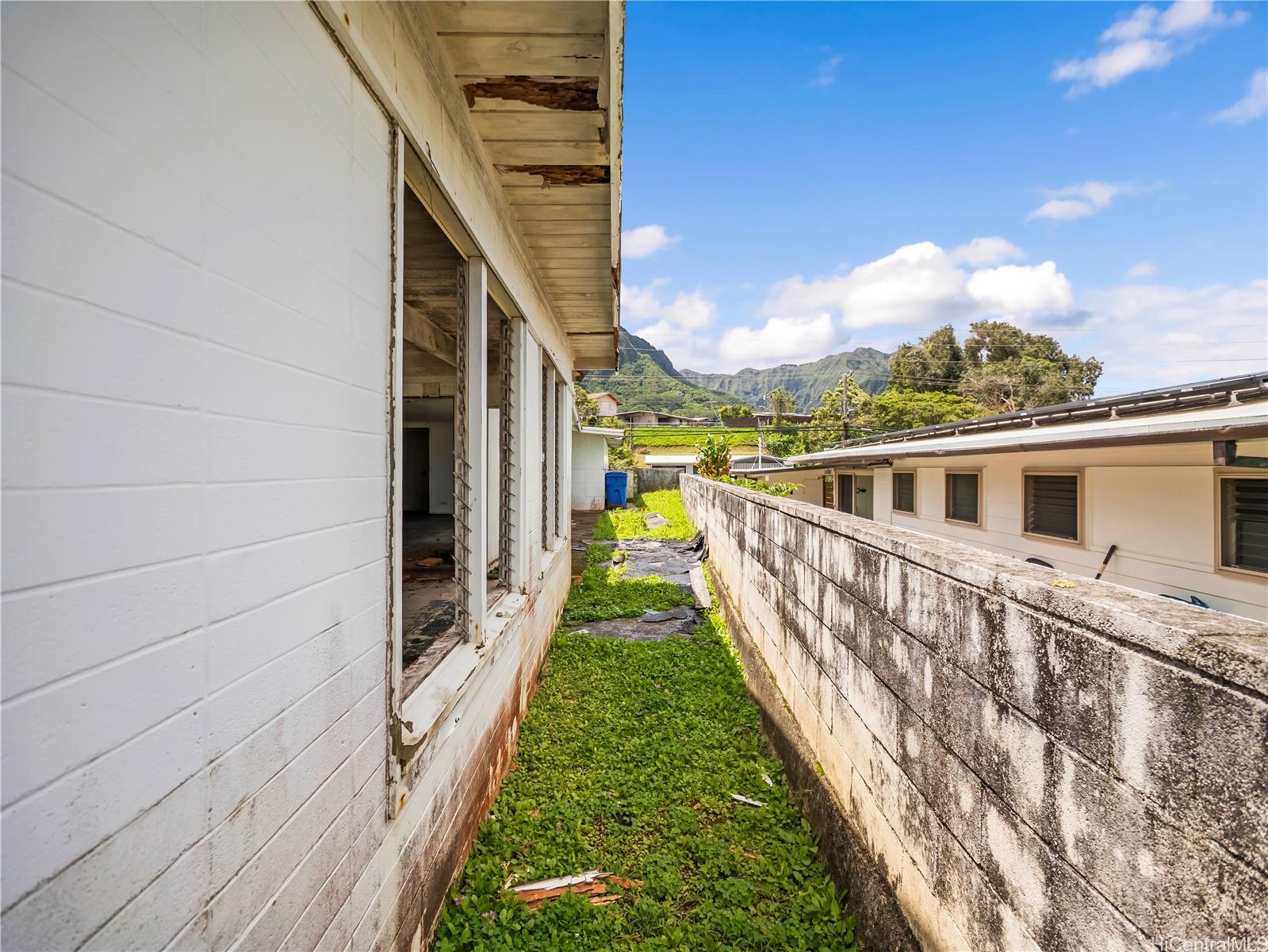 45-627 Anoi Road Kaneohe, HI 96744 - Photo 13 of 25