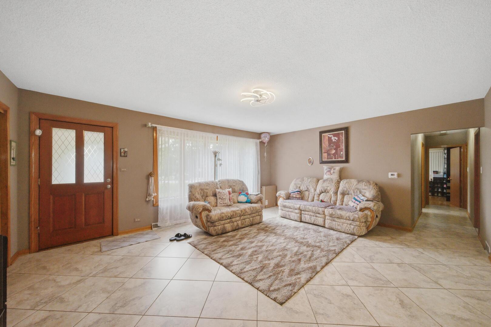 3N530 North Lombard Road Addison, IL 60101 - Photo 15 of 21