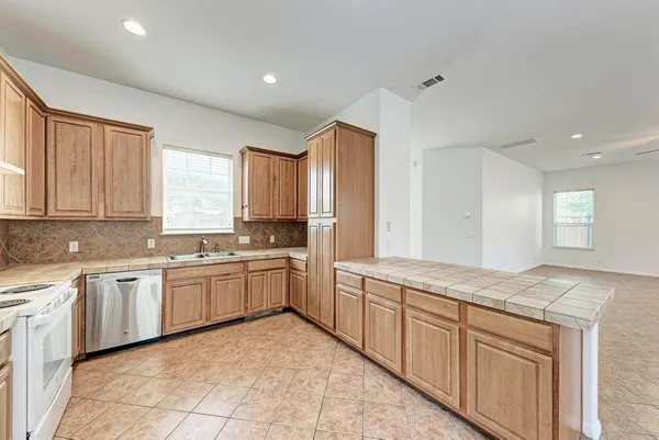 $4,500 | 1906 West 42nd Street, Unit A, Austin, TX 78731