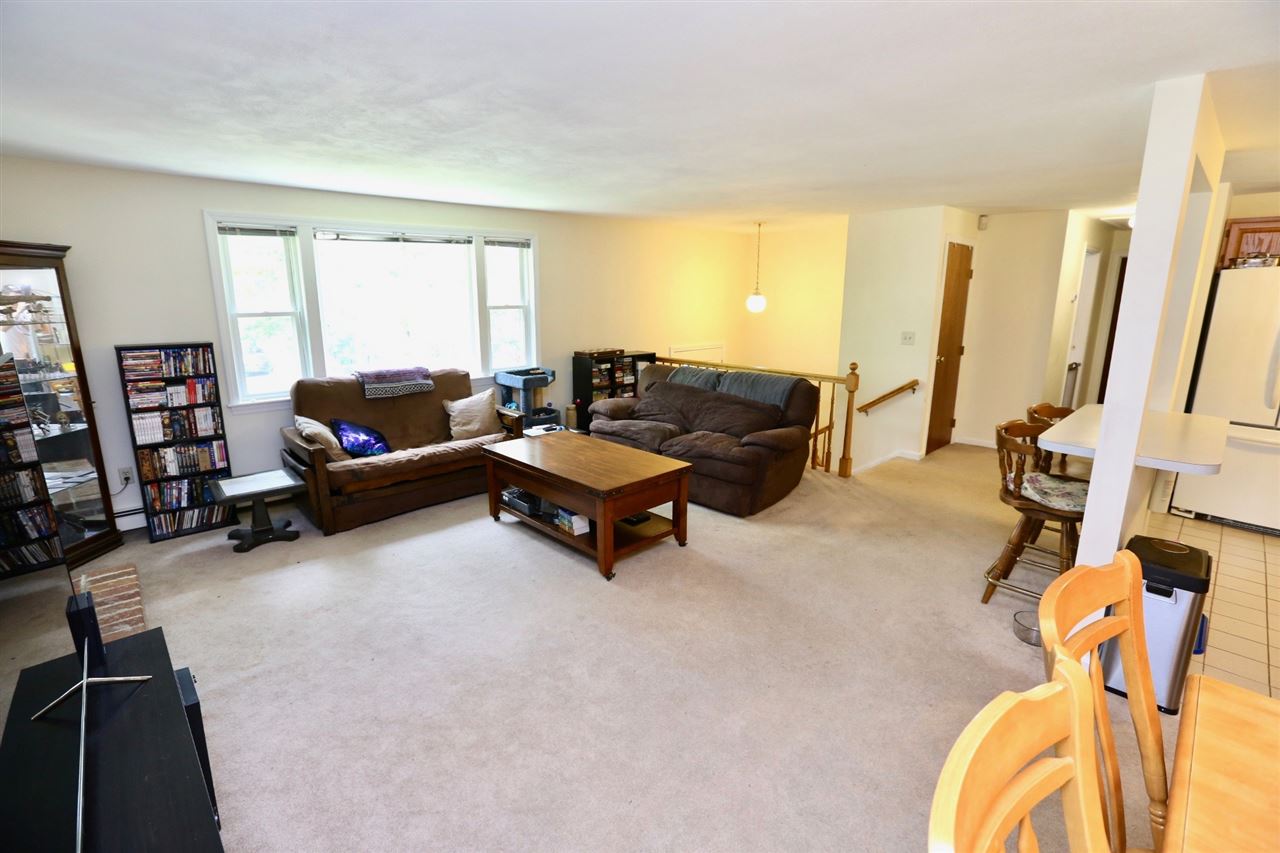 8 Clyde Road Derry, NH 03038 - Photo 16 of 33