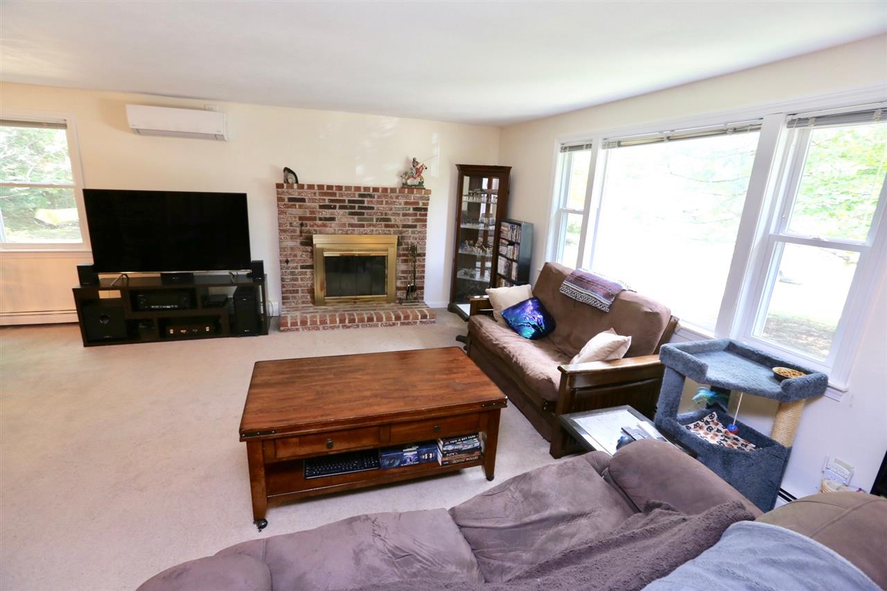 8 Clyde Road Derry, NH 03038 - Photo 17 of 33