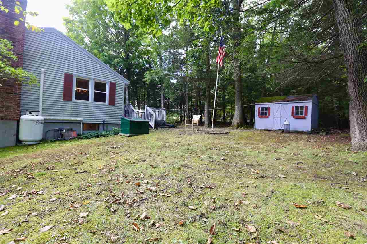 8 Clyde Road Derry, NH 03038 - Photo 5 of 33