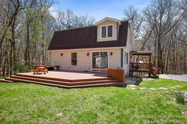 $499,900 | 14045 28th Street, Lowell, MI 49331