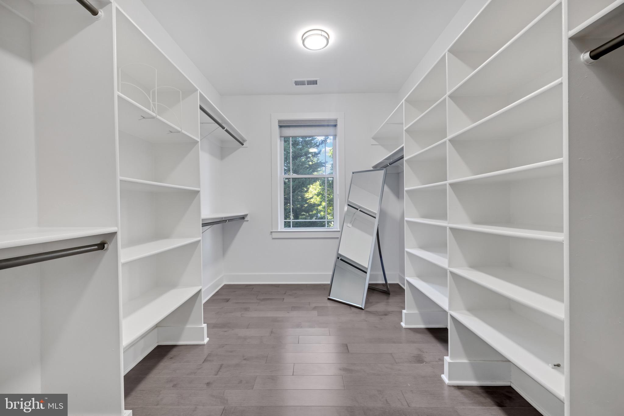 1864 Kirby Road McLean, VA 22101 - Photo 32 of 61