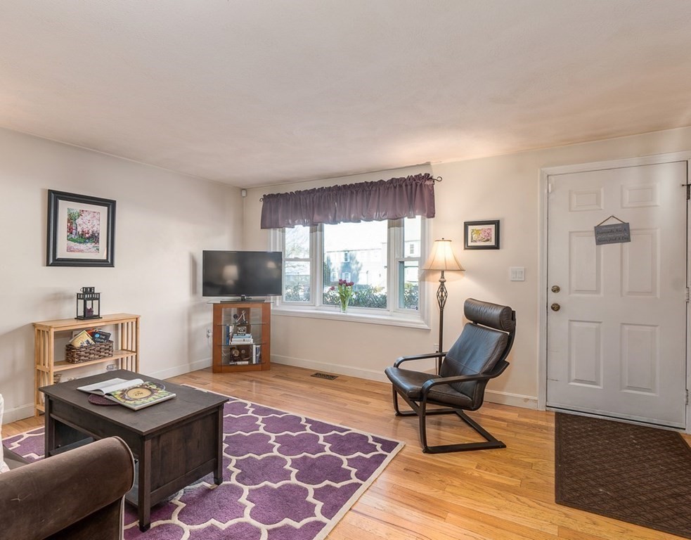 8 Oak Ridge Drive, Unit 3 Maynard, MA 01754 - Photo 3 of 30 Gallery Image 3