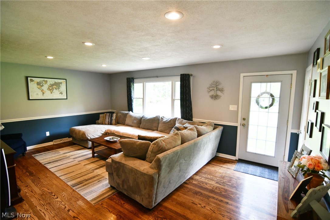 3360 Barrett Road Akron, OH 44333 - Photo 6 of 35 Gallery Image 6