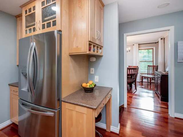 $410,000 | 2300 Dahl Court East, Maplewood, MN 55119